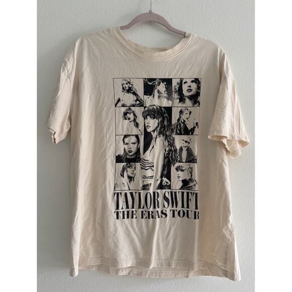 Taylor Swift The Eras Tour T-Shirt Large - Picture 1 of 6